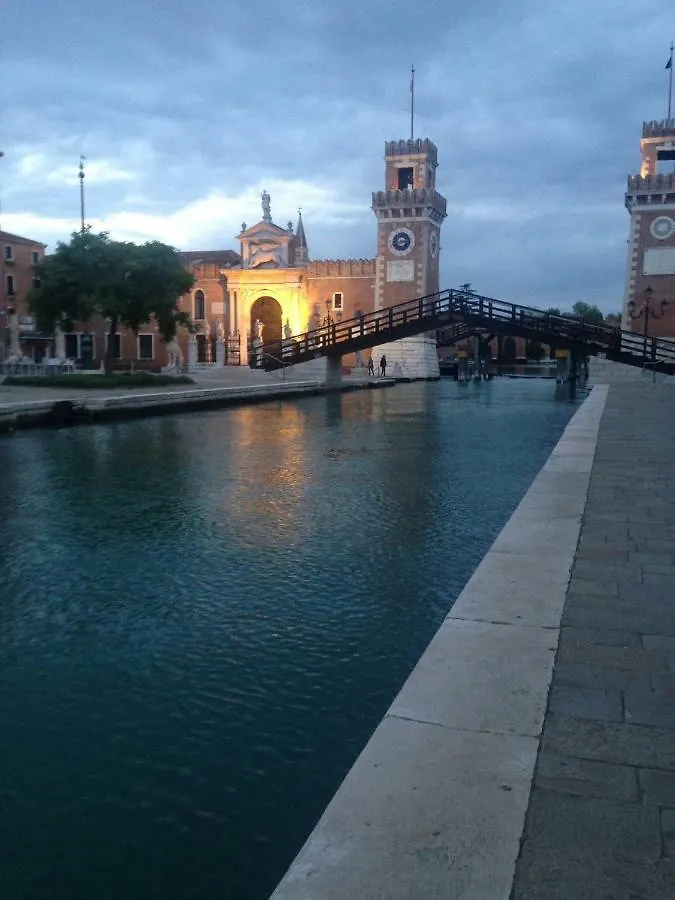 House Biennale Piccolo Leone contacts